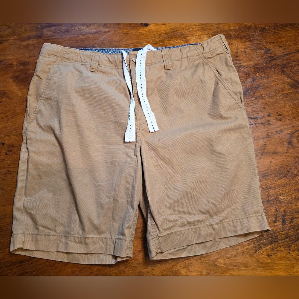 Cremieux Khaki Shorts Size 42